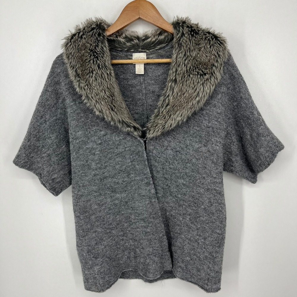 Chico's Grey Textured Knit Cardigan with Faux Fur Collar Size 1 Short Sleeve